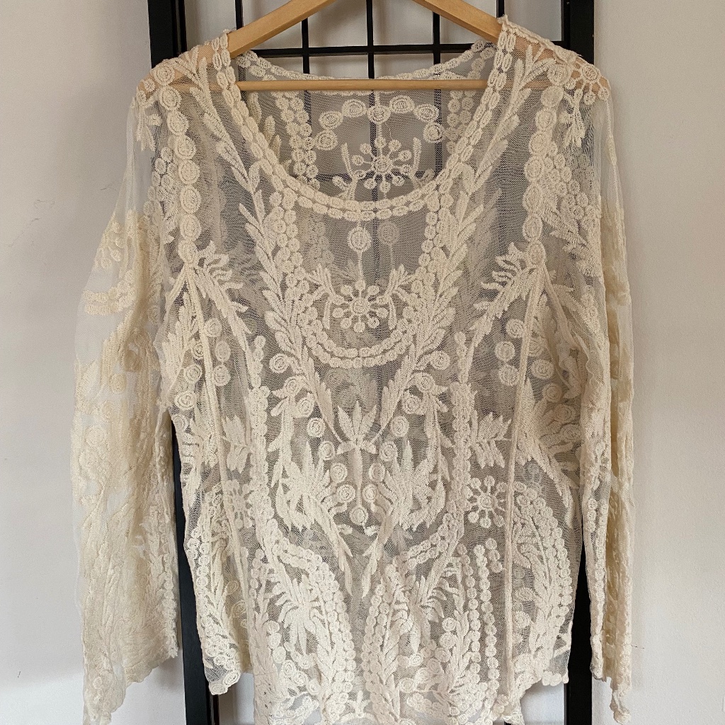 Vintage Womans Cream Lace Top